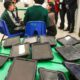 Alumnos enfrentarán nuevas reglas para usar celulares en escuelas de CDMX