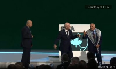 Jibril Rajoub, rechazó saludar y participar en una fotografía con su homólogo israelí, Basim Sheikh Suliman. FOTO: Captura de pantalla.